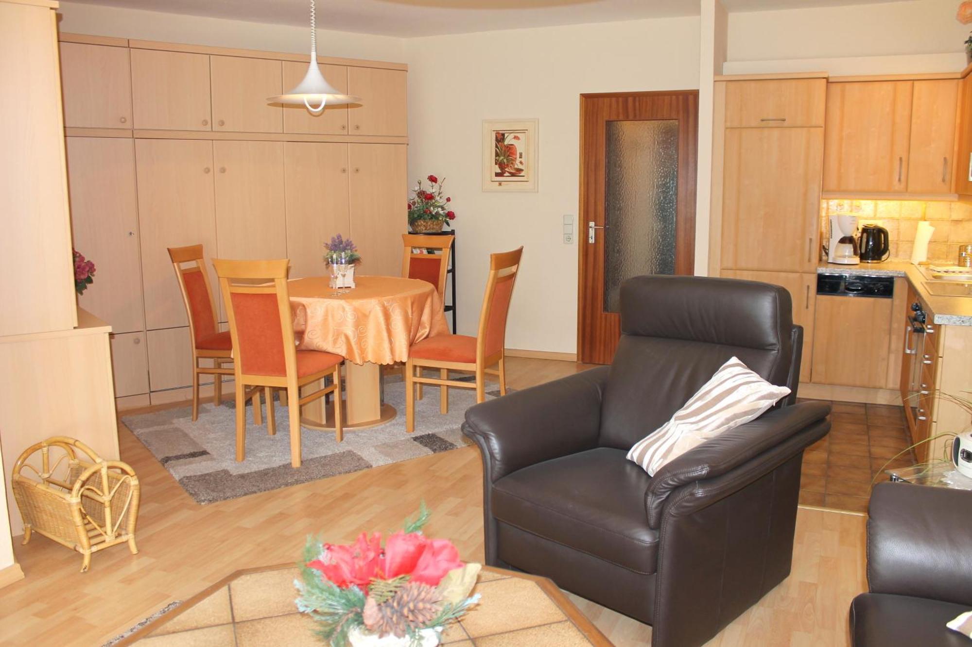 Ferienwohnung "Marie" - Nur Wenige Gehminuten Vom Groemitzer Hauptstrand Entfernt Ngoại thất bức ảnh